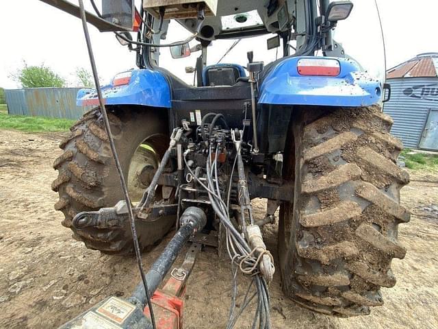 Image of New Holland T6050 equipment image 2