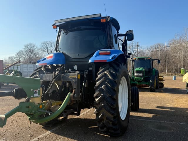 Image of New Holland T6070 equipment image 4