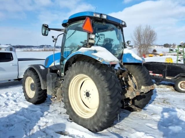 Image of New Holland T6070 equipment image 2