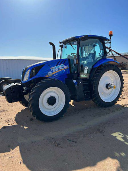 New Holland T6.180 Equipment Image0