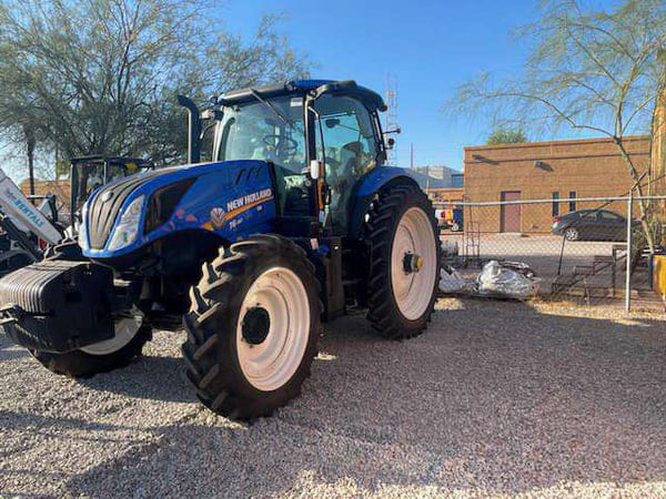 New Holland T6.180 Equipment Image0