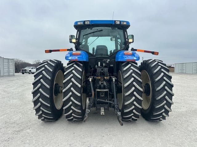 Image of New Holland T7060 equipment image 3