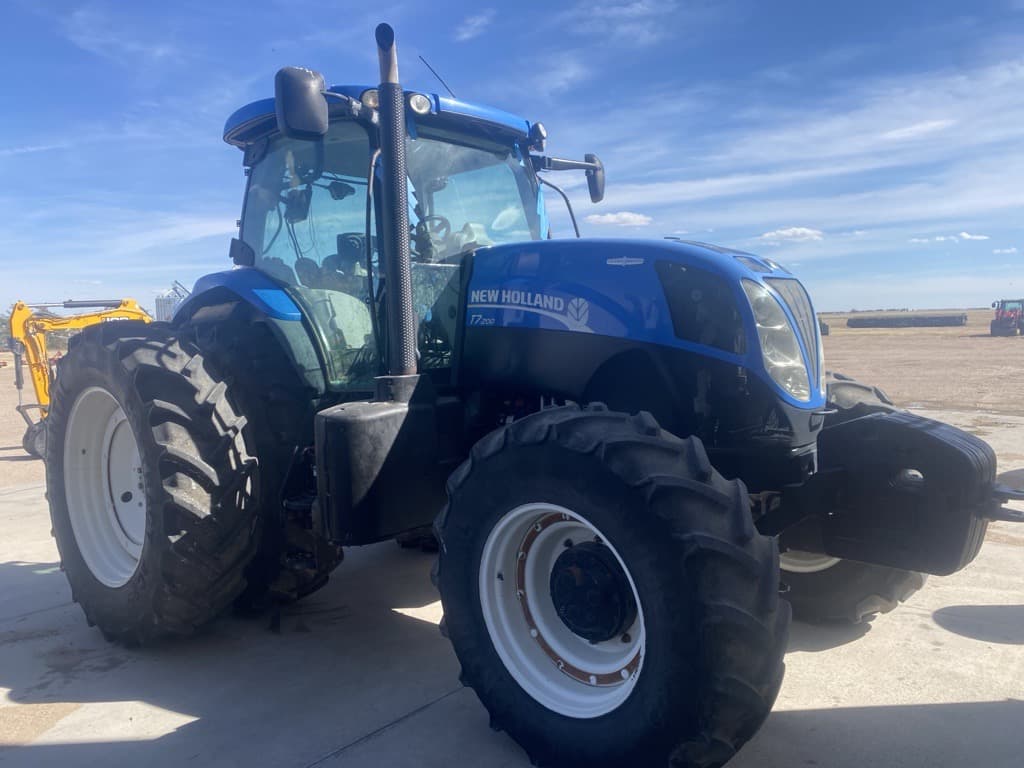 Image of New Holland T7.200 Image 1