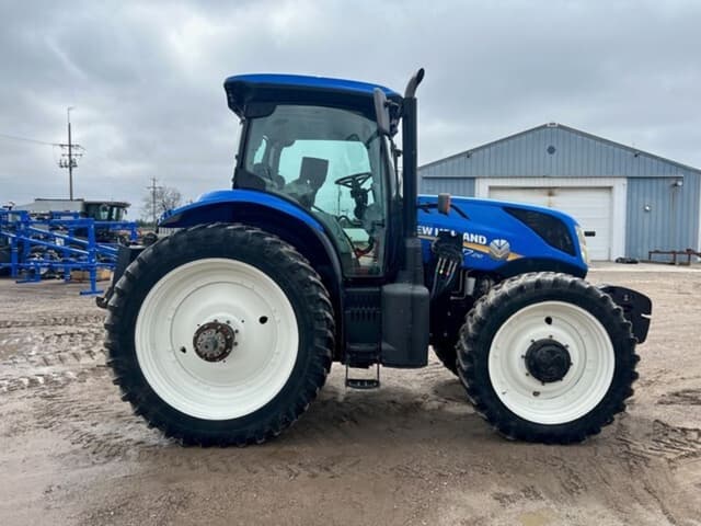 Image of New Holland T7.210 equipment image 3