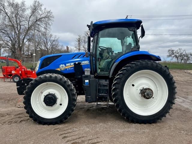 Image of New Holland T7.210 equipment image 1