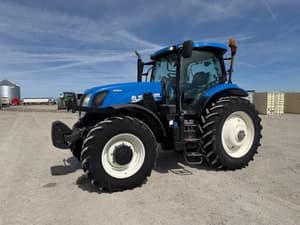 New Holland T7.235 Image
