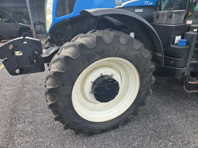 Image of New Holland T7.245 equipment image 3