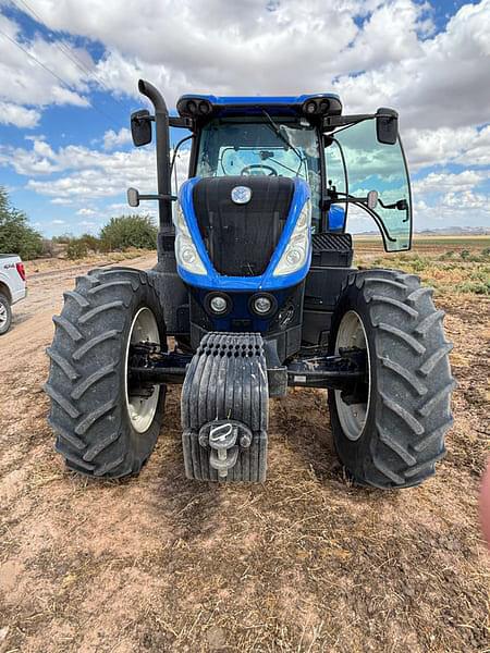 Image of New Holland T7.260 equipment image 2