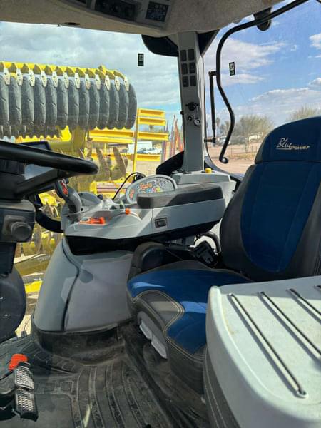 Image of New Holland T7.315 equipment image 4