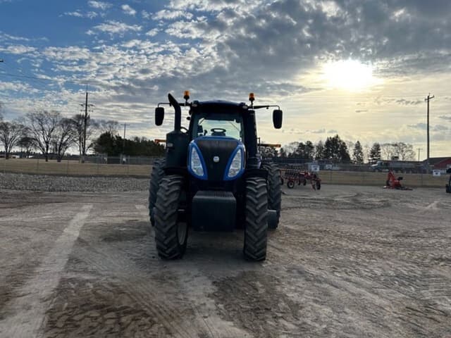 Image of New Holland T8.320 equipment image 2