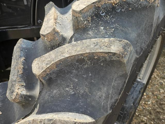 Image of New Holland T8.350 equipment image 3