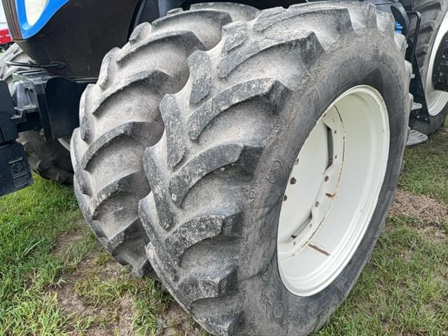 Image of New Holland T8.350 equipment image 1