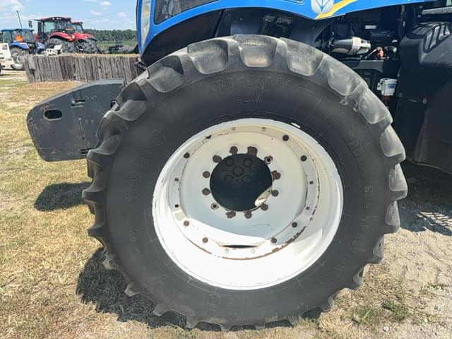 Image of New Holland T8.360 equipment image 4