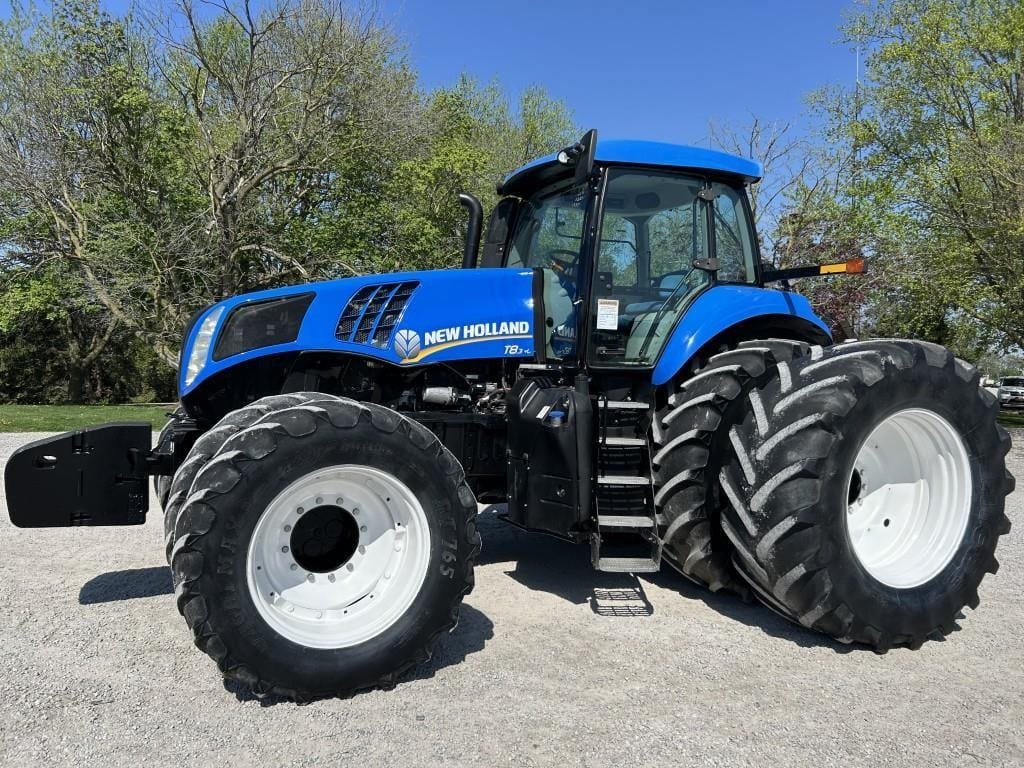 New Holland T8.390 Equipment Image0