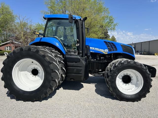 Image of New Holland T8.390 equipment image 3