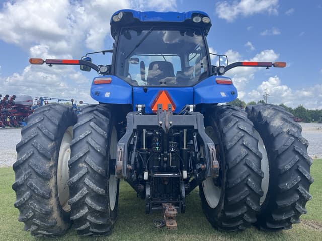 Image of New Holland T8.410 equipment image 3