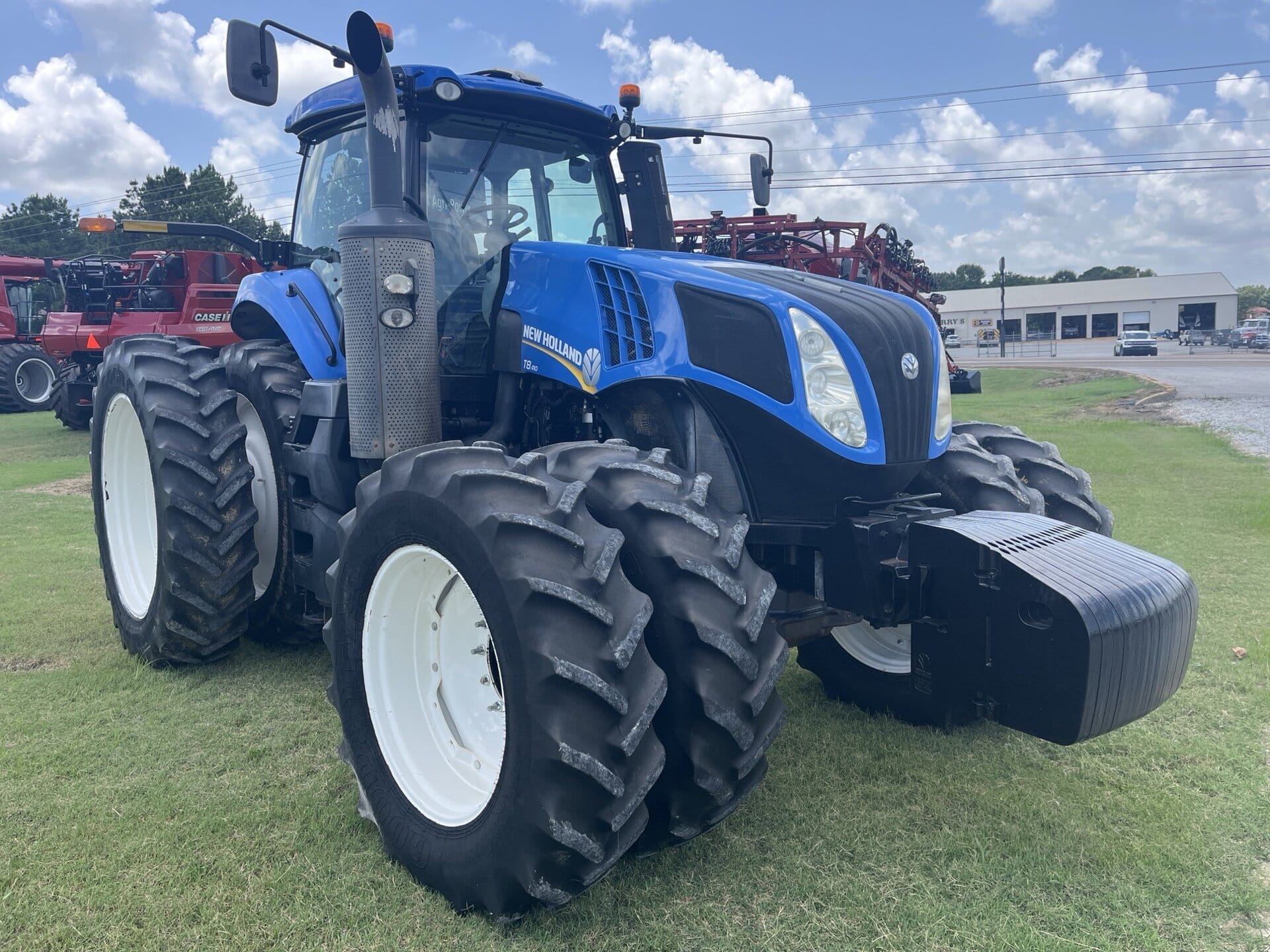 New Holland T8.410 Equipment Image0