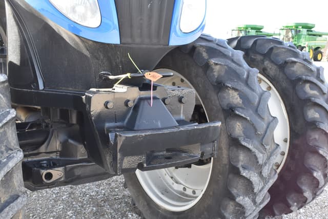 Image of New Holland T8.410 equipment image 3