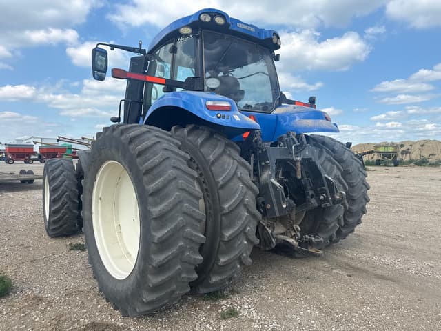 Image of New Holland T8.410 equipment image 4