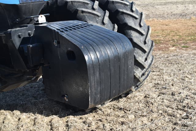 Image of New Holland T8.410 equipment image 4