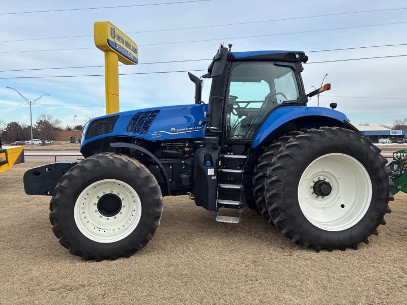 Image of New Holland T8.415 Primary Image