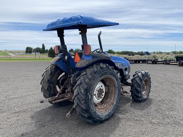 Image of New Holland TB110 equipment image 4