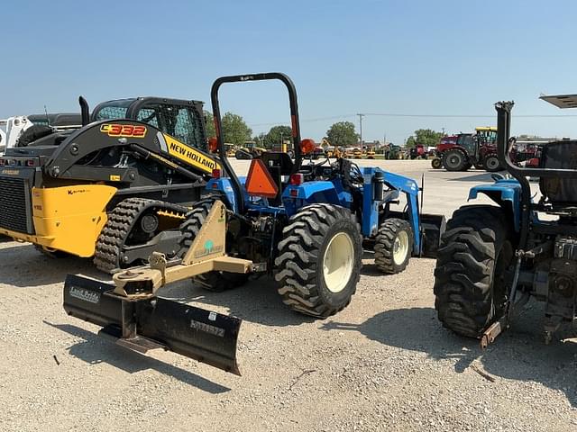 Image of New Holland TC30 equipment image 3