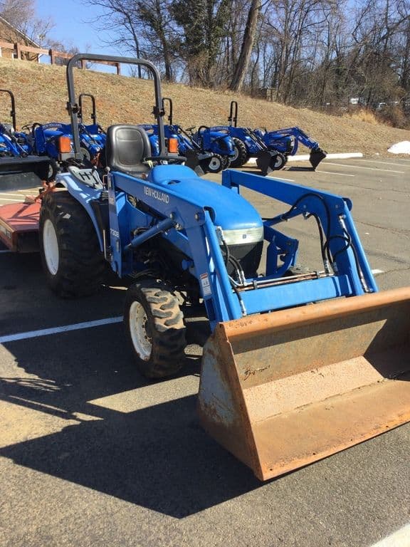 Image of New Holland TC33D equipment image 3