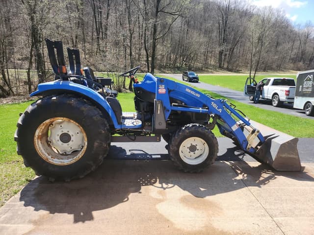 Image of New Holland TC35 equipment image 3
