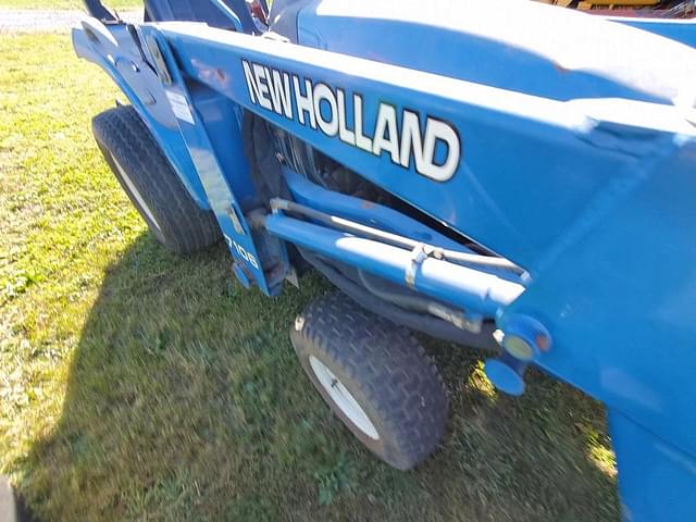 Image of New Holland TC18 equipment image 4