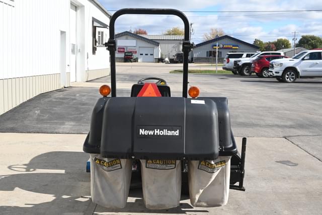 Image of New Holland TC18 equipment image 3