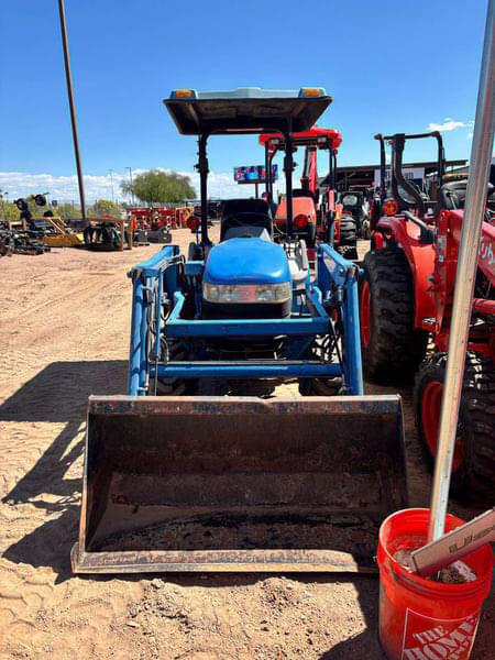Image of New Holland TC21D equipment image 2