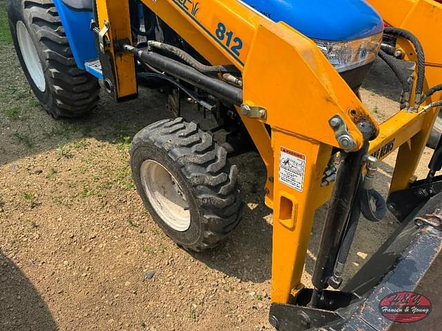 Image of New Holland TC24D equipment image 3