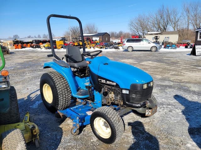 Image of New Holland TC25 equipment image 3