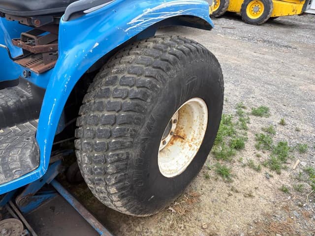 Image of New Holland TC25D equipment image 4