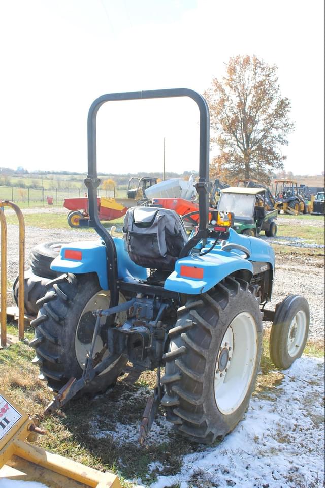 Image of New Holland TC29 equipment image 4
