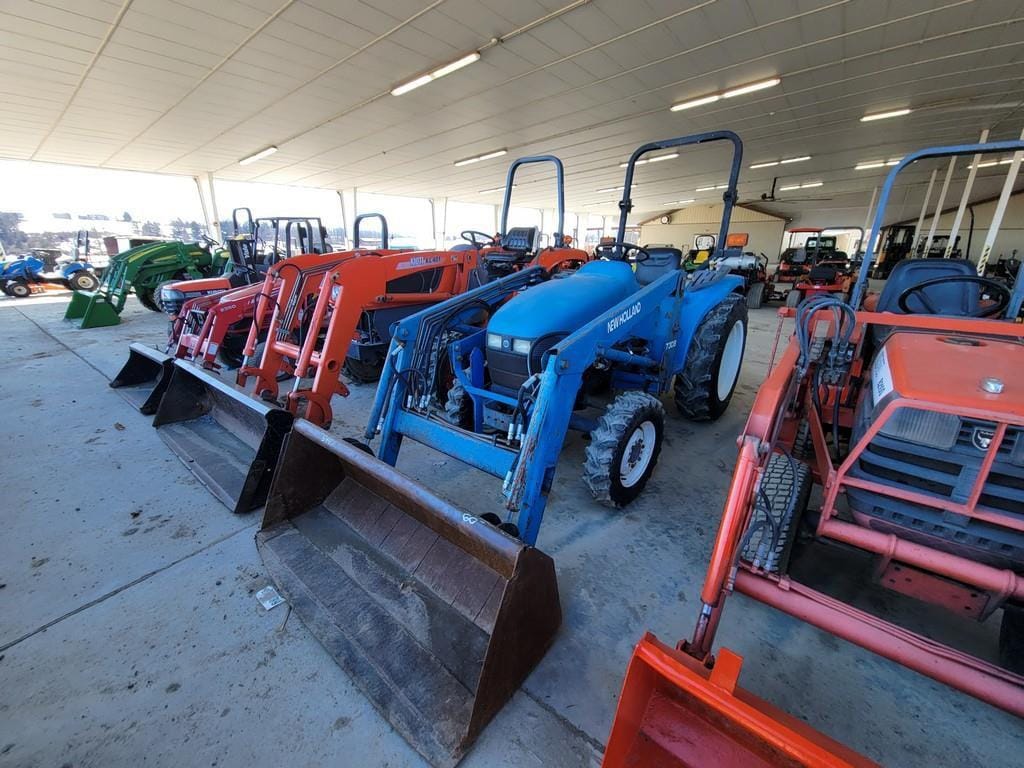 New Holland TC29 Equipment Image0