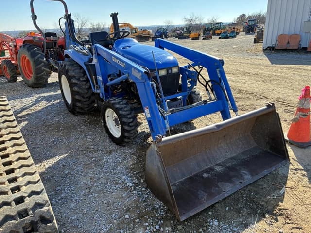 Image of New Holland TC29 equipment image 1