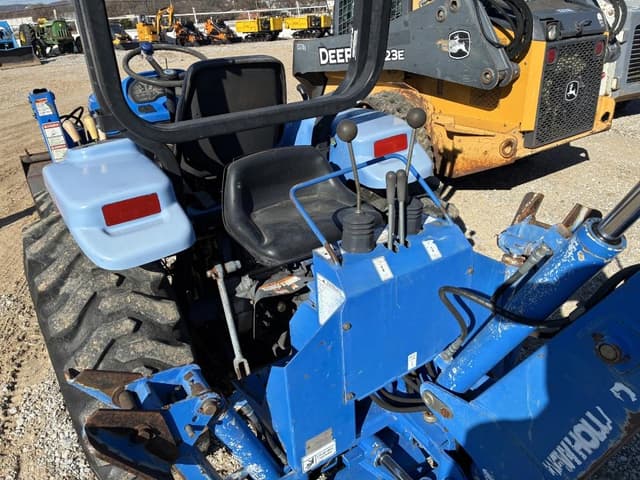 Image of New Holland TC29 equipment image 4