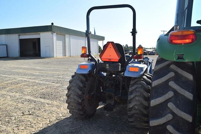 Image of New Holland TC29D equipment image 2