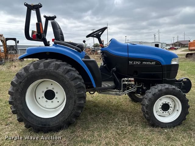 Image of New Holland TC29D equipment image 3