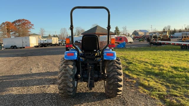 Image of New Holland TC29D equipment image 3