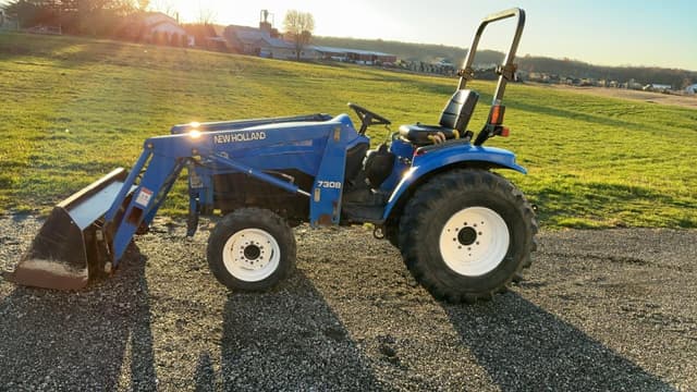 Image of New Holland TC29D equipment image 1