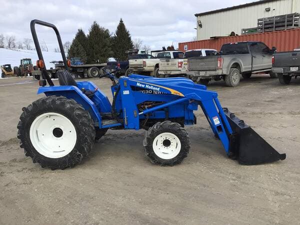 Image of New Holland TC30 equipment image 2