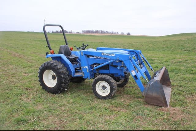 Image of New Holland TC30 equipment image 2