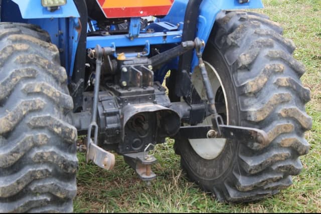 Image of New Holland TC30 equipment image 4