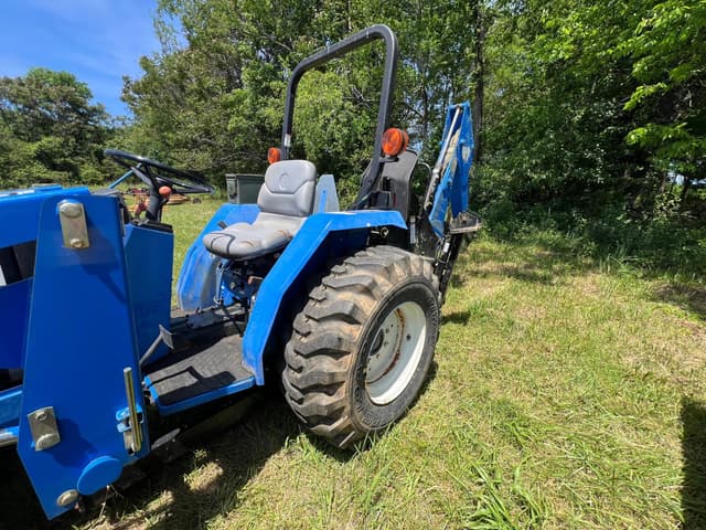 Image of New Holland TC30 equipment image 4