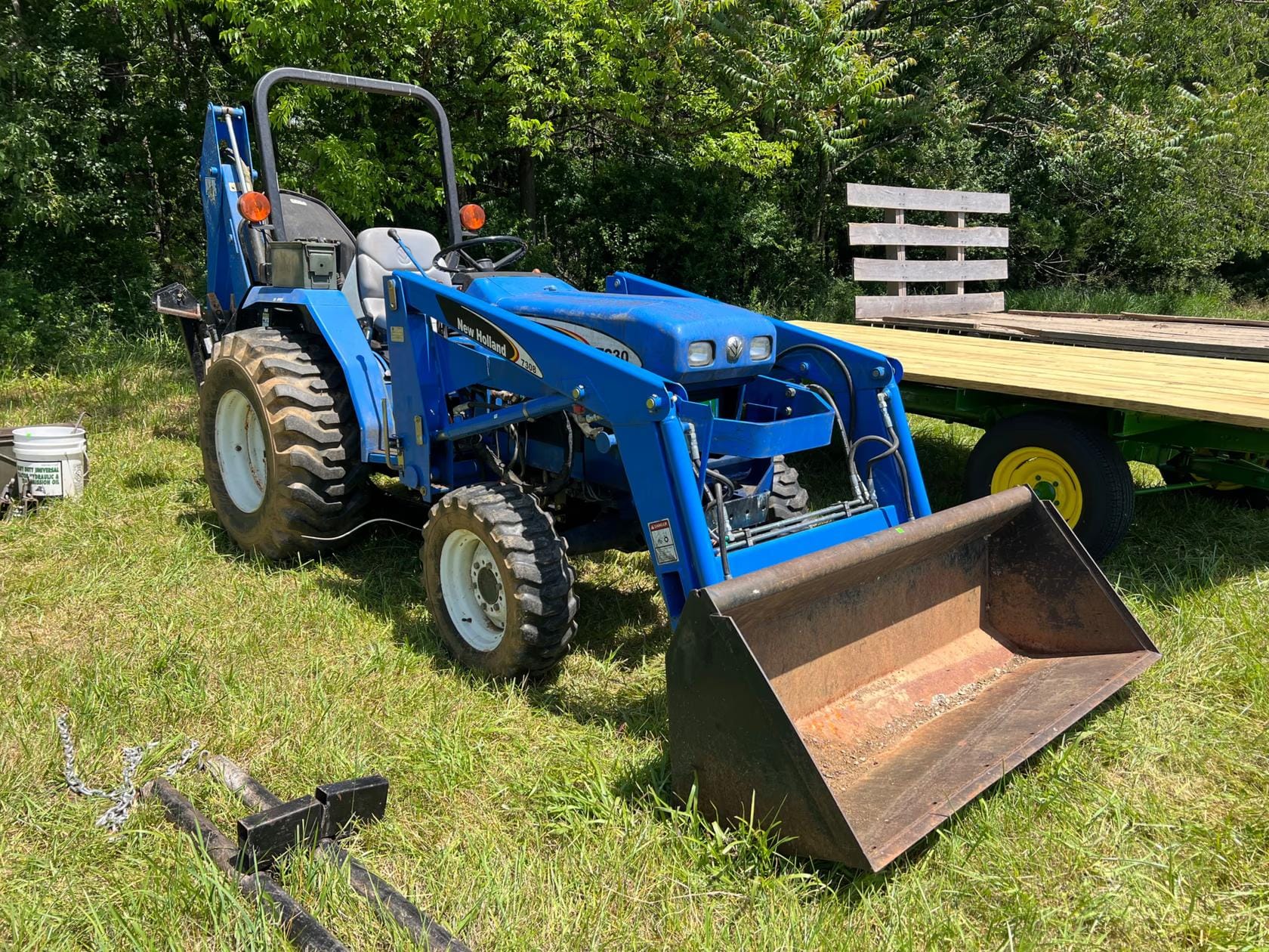 New Holland TC30 Equipment Image0