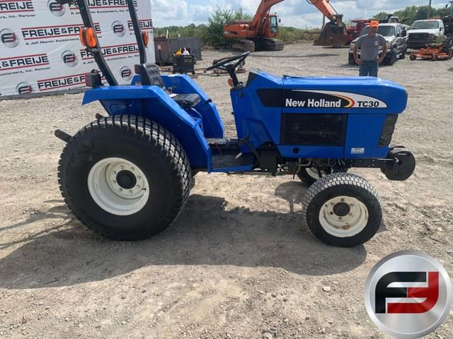 Image of New Holland TC30 equipment image 3