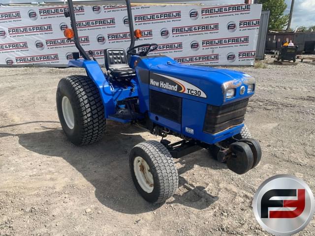 Image of New Holland TC30 equipment image 2